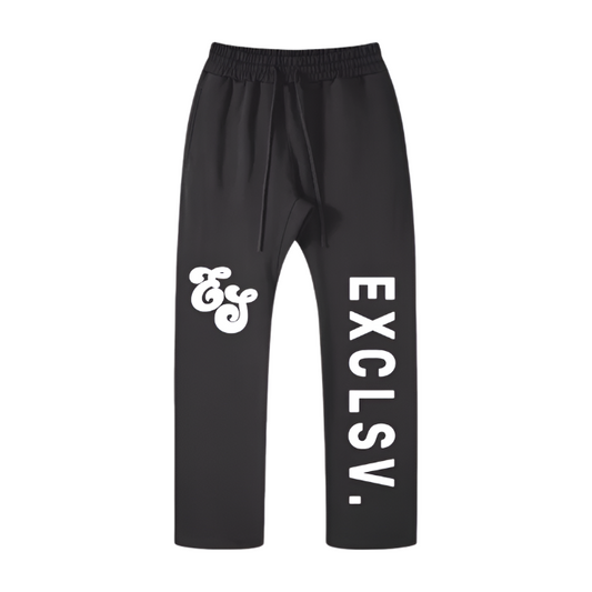 “Exclusive Studio straight-leg pants – modern fit, premium quality, streetwear style.”